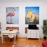 Apartmán Large 2-bedroom Prime Location