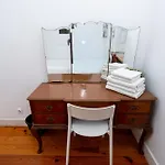 Large 2-bedroom Prime Location Lisboa