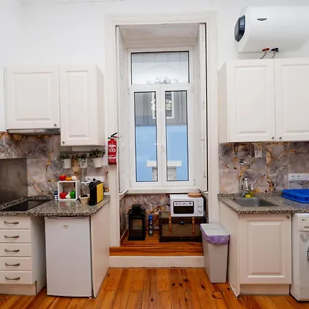 Appartement Large 2-bedroom Prime Location *