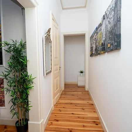 Large 2-bedroom 2 Double Bed 1 Sofabed 2 Bathroom Prime Location *