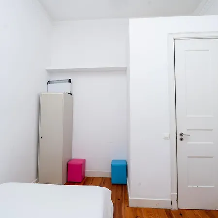 Large 2-bedroom 2 Double Bed 1 Sofabed 2 Bathroom Prime Location